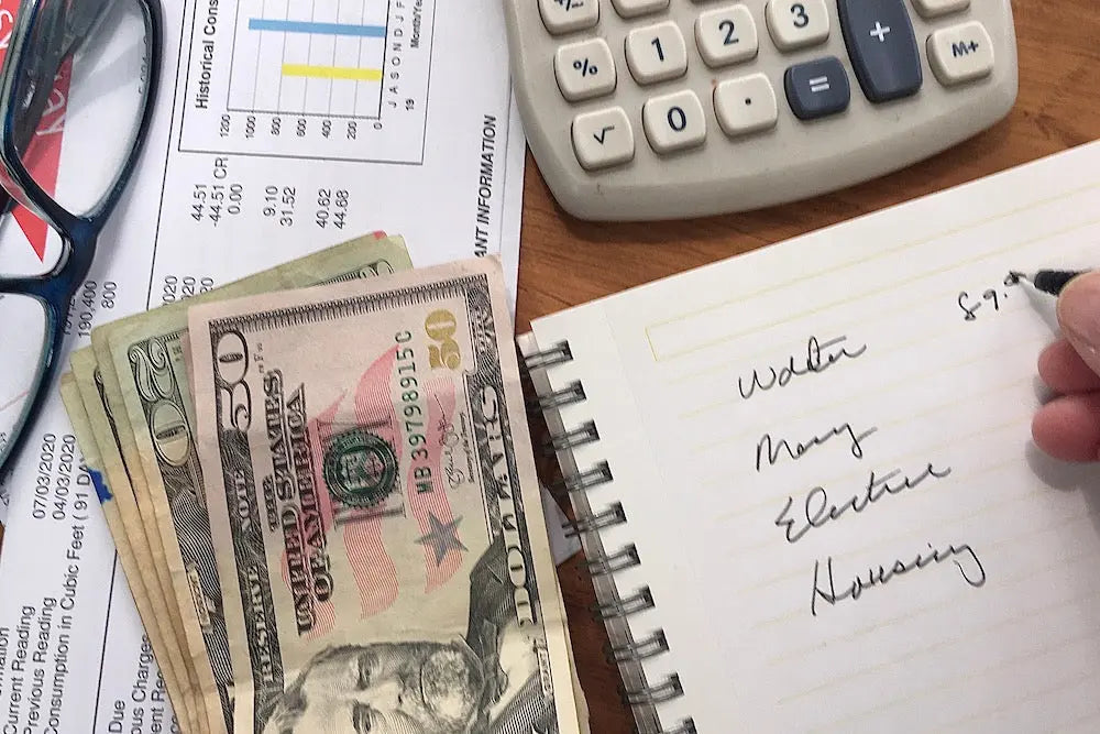 Navigating Fixed Expenses and Budgeting for Savings