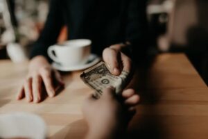 Confirmation Bias: The Impact on Investment Choices Uber Finance