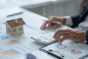 Maximizing Profits through Property Flipping and Renovation Uber Finance