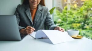 Stop Loss Insurance: Mitigating Financial Risks in Healthcare Uber Finance