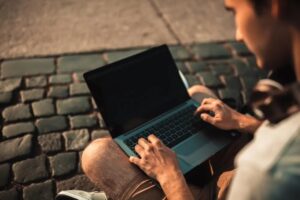 Understanding the Pros and Cons of a Family Business Uber Finance