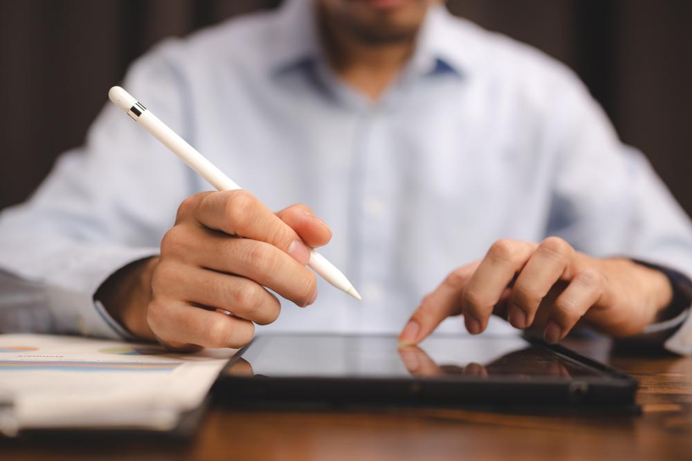 Business Insurance Costs: Factors & Figures
